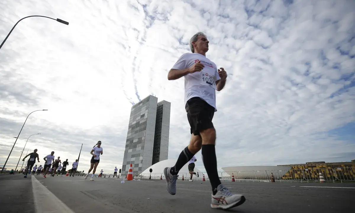 Metrópoles Endurance: fisioterapeuta explica por que a corrida é essencial