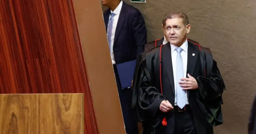 Kassio dá 24 horas para Meta detalhar atuação do canal “Exército do Lula”