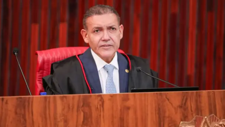 Nunes Marques nega envolvimento do TSE em mudanças de locais de votação
