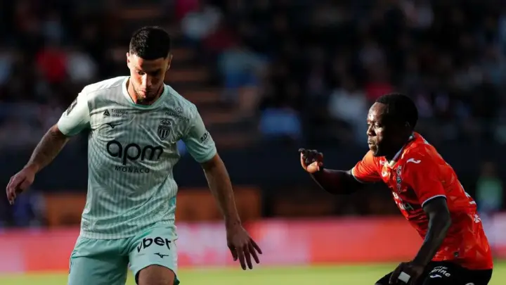 Monaco perde para Lorient e chance de liderar a Ligue 1