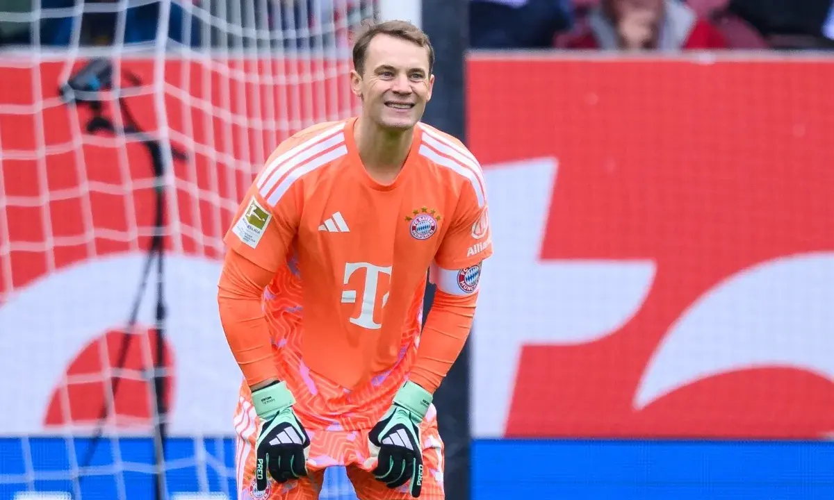 Neuer tem falha bizarra e Bayern de Munique empata com Augsburg