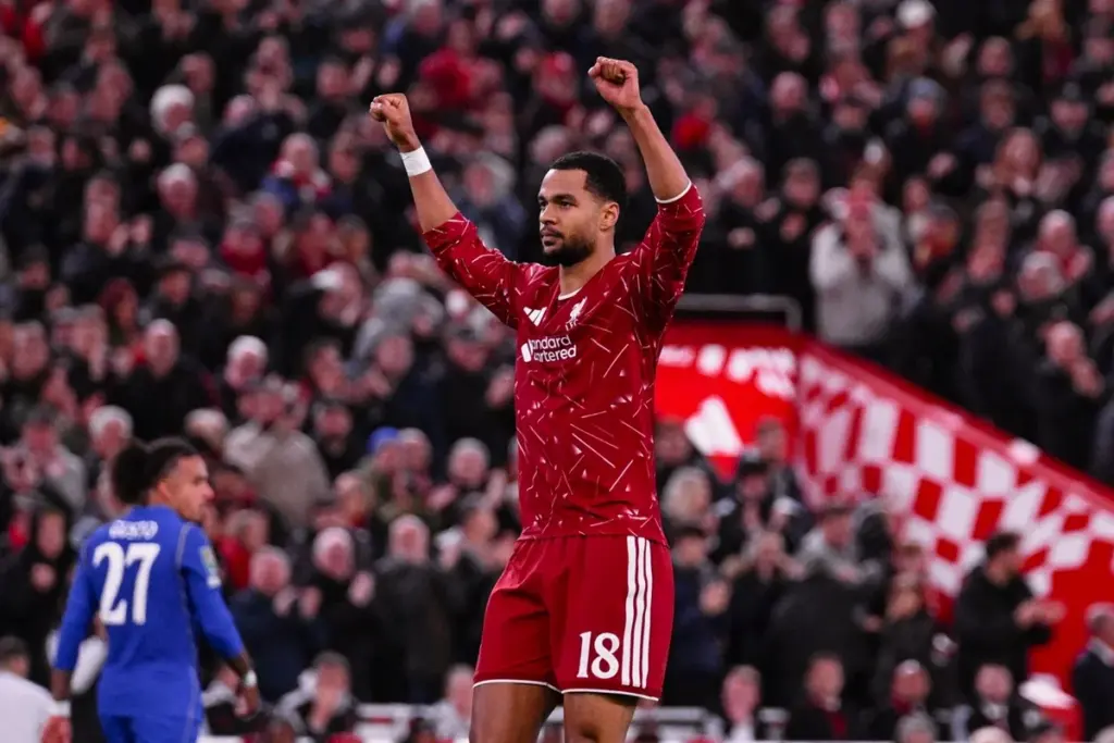 Nos pênaltis, Liverpool vence Chelsea e vai às quartas da Copa da Liga