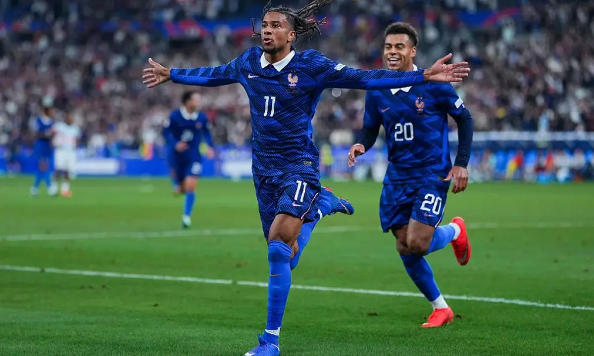 Olise, Doué e Cherki comandam triunfo da França contra a Bélgica na Nations