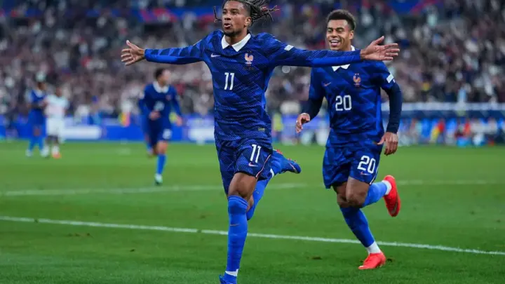 Olise, Doué e Cherki comandam triunfo da França contra a Bélgica na Nations