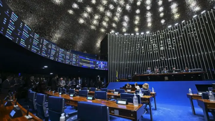 Senado tem hoje segunda sessão de debate sobre fim da escala 6×1