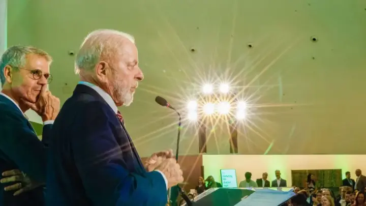 Datafolha: 50% dos eleitores desaprovam Lula; 48% aprovam