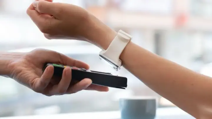 Wearables bancários: o que diferencia o Inter de outras fintechs que testam
