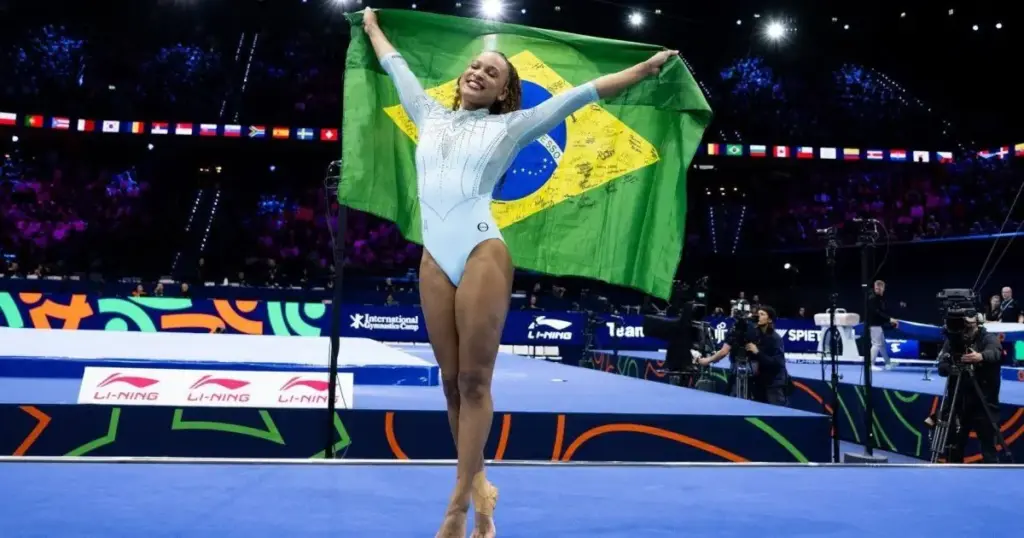 Rebeca Andrade conquista o ouro na final do salto no Mundial de Ginástica