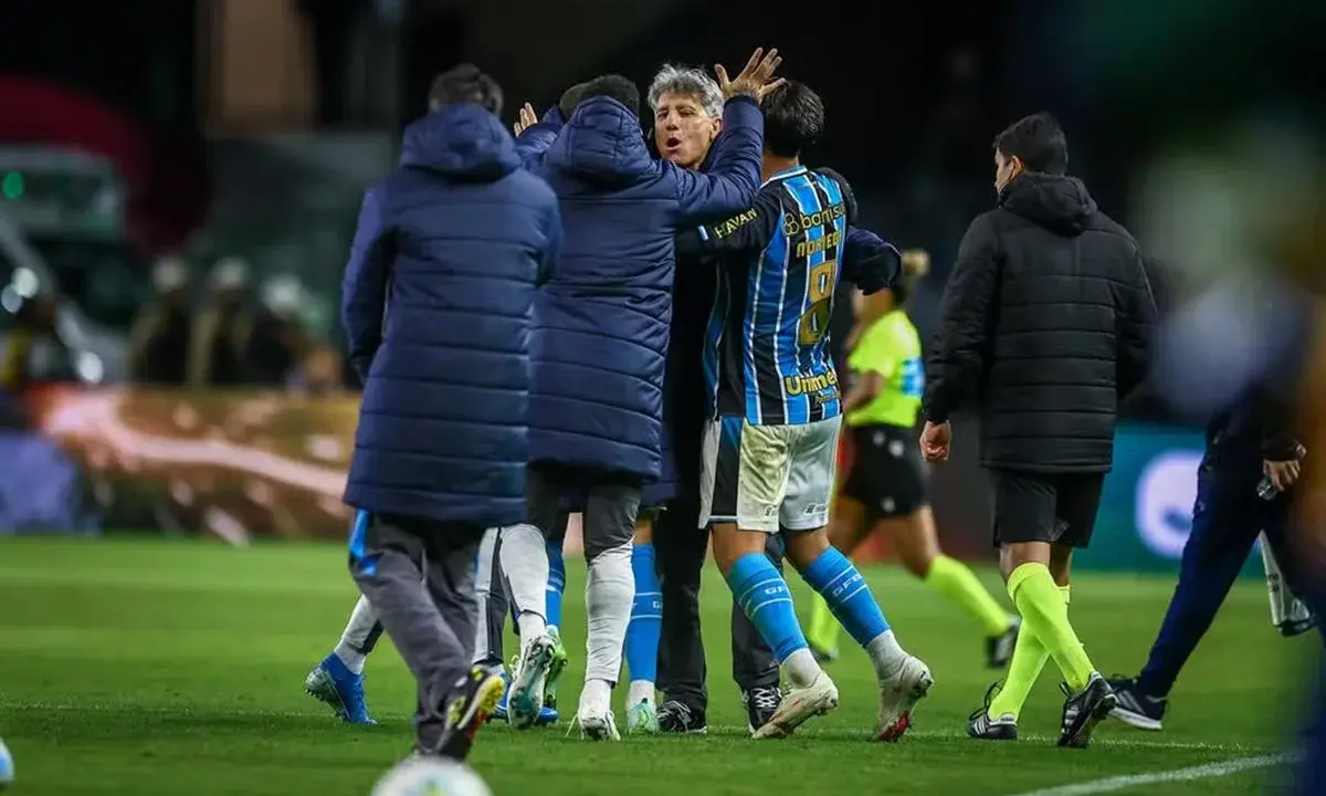 Renato Gaúcho comemora 1ª vitória pelo Grêmio no Brasileirão: "Alívio"