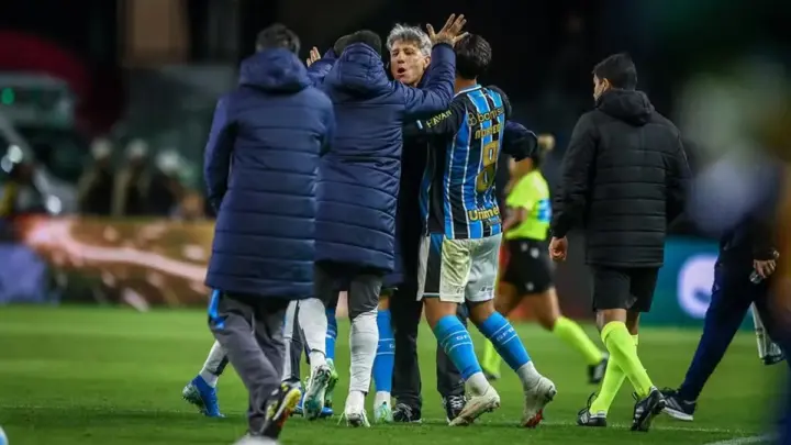 Renato Gaúcho comemora 1ª vitória pelo Grêmio no Brasileirão: "Alívio"