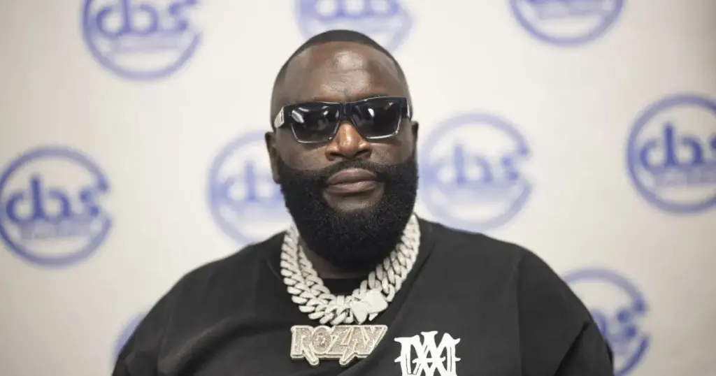 Rapper Rick Ross é preso na Flórida por acusações de violência doméstica