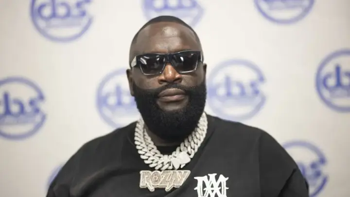 Rapper Rick Ross é preso na Flórida por acusações de violência doméstica