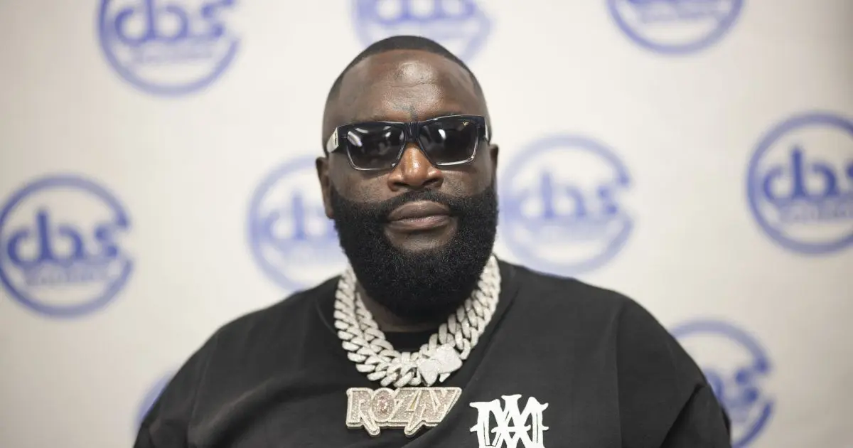 Rapper Rick Ross é preso na Flórida por acusações de violência doméstica