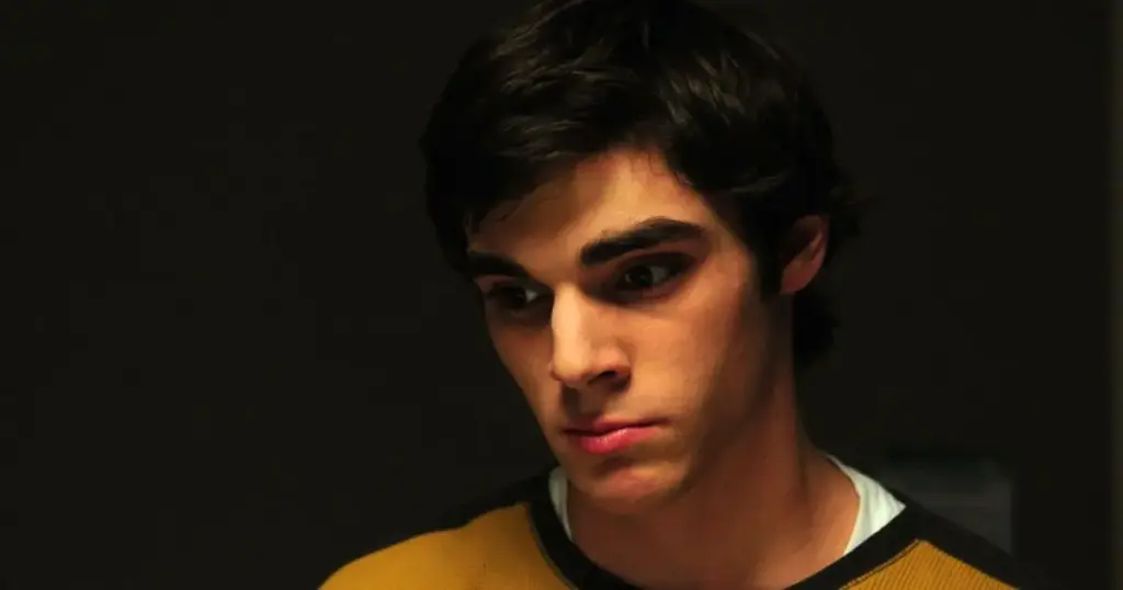 RJ Mitte revelou que golpe o fez perder todo dinheiro de “Breaking Bad”