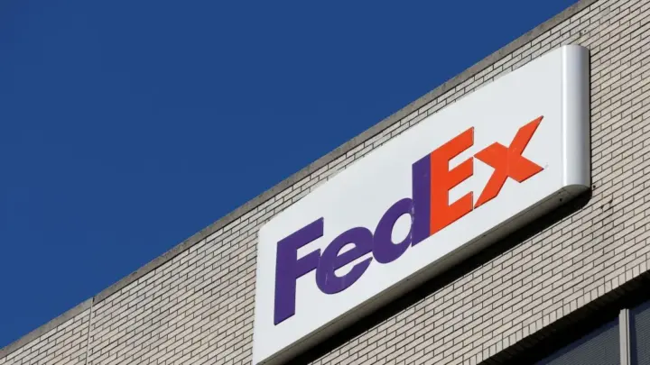FedEx projeta lucro acima do esperado após avanço trimestral