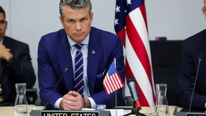 Hegseth se reúne com Netanyahu em visita surpresa a Israel