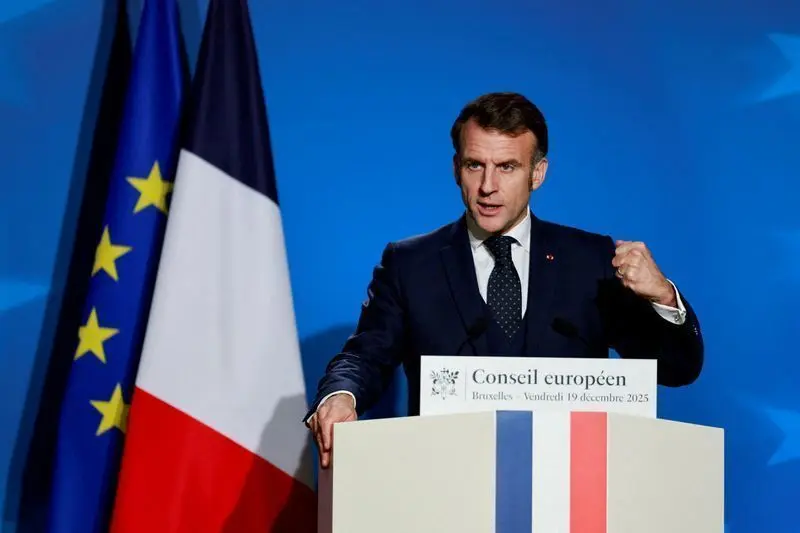 Macron promete punir quem causou destruição nos protestos na França