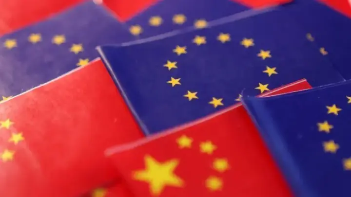 União Europeia avalia cotas para importação de plásticos da China