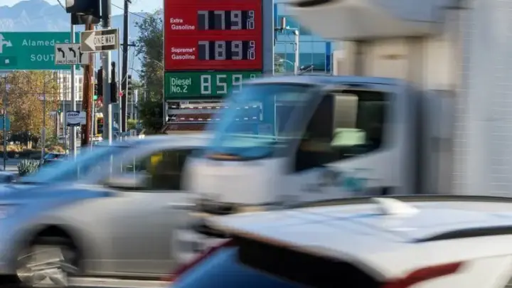 Preço global do diesel deve permanecer alto, apesar do acordo EUA-Rússia