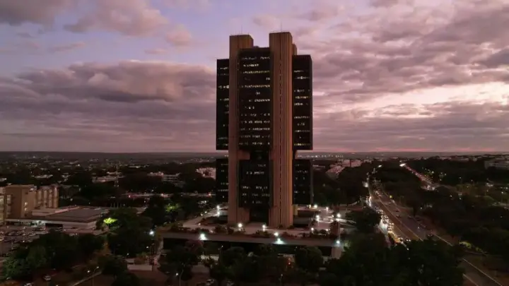 BC diz que estuda adoção de medidas para crédito de maior risco
