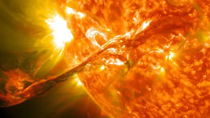Tempestade solar na Terra deve provocar auroras boreais; veja quando e onde