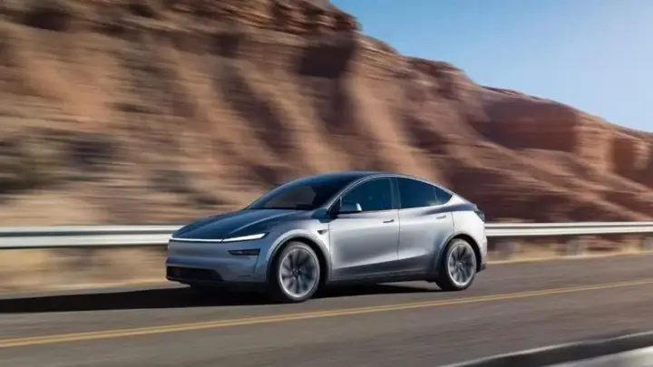 Eslováquia deve aprovar tecnologia de direção autônoma da Tesla